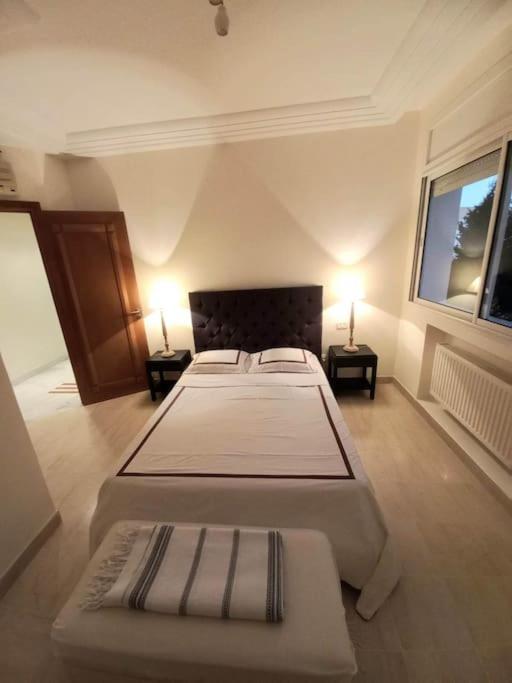Tres Bel Appartement Idealement Place La Marsa Extérieur photo